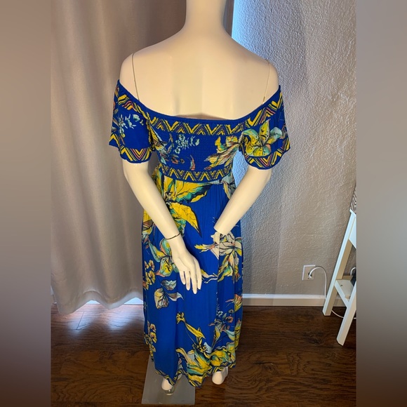 Floral pattern short in front long in back maxi dress - Picture 2 of 2